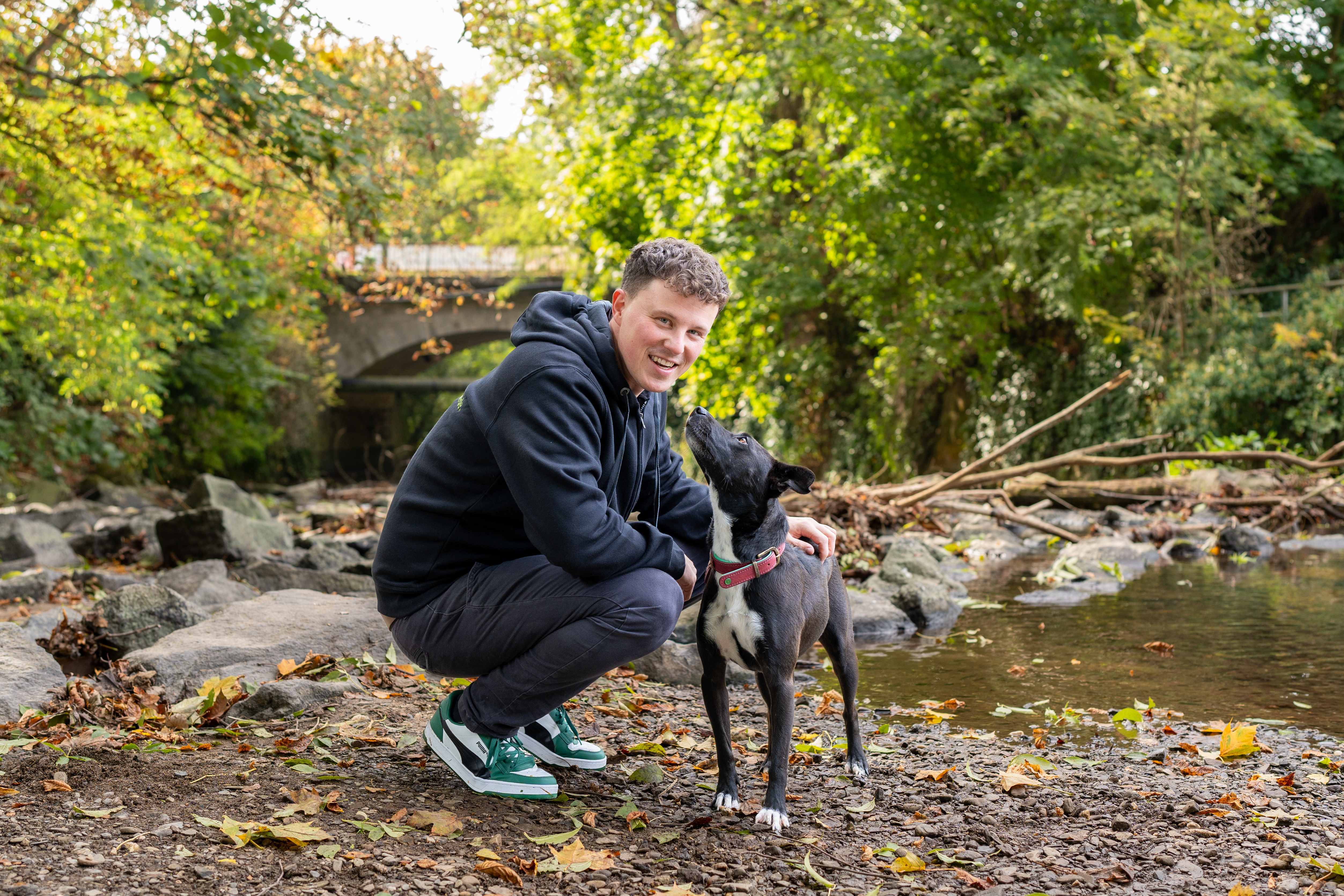 Felix Wohlleben mit seinem Hund
